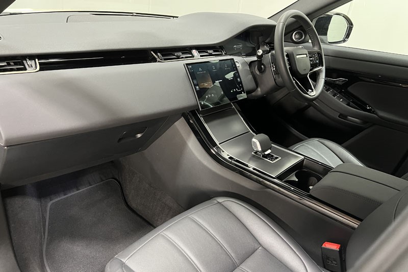 2025 (74) LAND ROVER RANGE ROVER EVOQUE 2.0 D200 Dynamic SE 5dr Auto 5014236