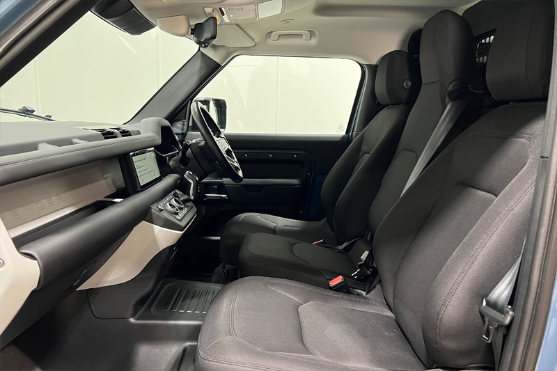 2024 (24) LAND ROVER COMMERCIAL DEFENDER 3.0 D250 Hard Top Auto [3 Seat] 5036579