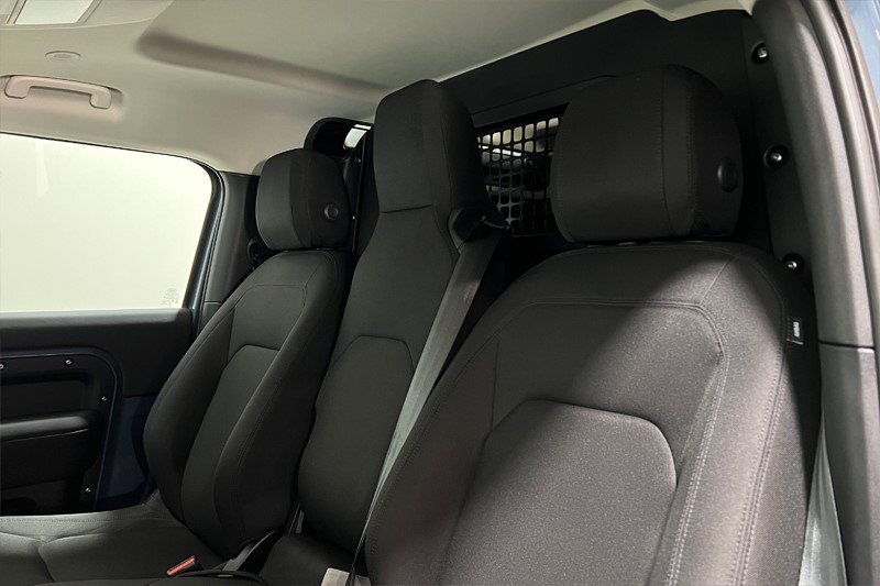 2024 (24) LAND ROVER COMMERCIAL DEFENDER 3.0 D250 Hard Top Auto [3 Seat] 5036580