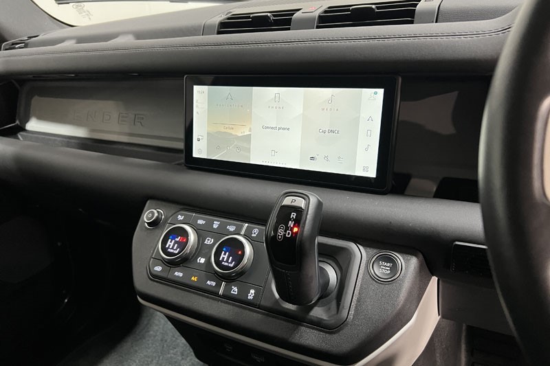 2024 (24) LAND ROVER COMMERCIAL DEFENDER 3.0 D250 Hard Top Auto [3 Seat] 5036600