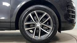 2024 (24) LAND ROVER RANGE ROVER EVOQUE 2.0 D200 Dynamic SE 5dr Auto 5058363