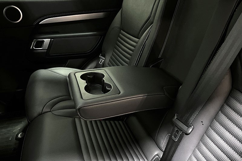 2022 (22) LAND ROVER DISCOVERY 3.0 D300 R-Dynamic SE 5dr Auto 5027634