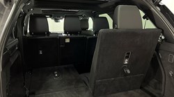 2022 (22) LAND ROVER DISCOVERY 3.0 D300 R-Dynamic SE 5dr Auto 5027638