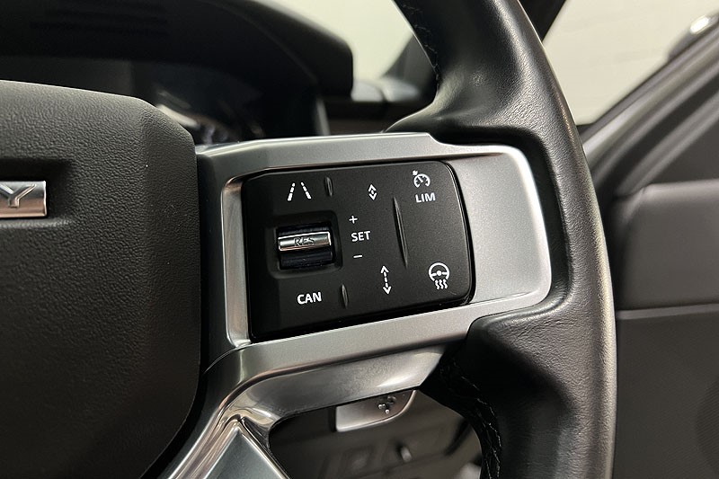 2022 (22) LAND ROVER DISCOVERY 3.0 D300 R-Dynamic SE 5dr Auto 5027614