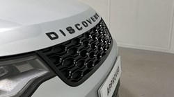 2022 (22) LAND ROVER DISCOVERY 3.0 D300 R-Dynamic SE 5dr Auto 5027650