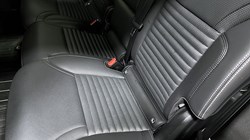 2022 (22) LAND ROVER DISCOVERY 3.0 D300 R-Dynamic SE 5dr Auto 5027633