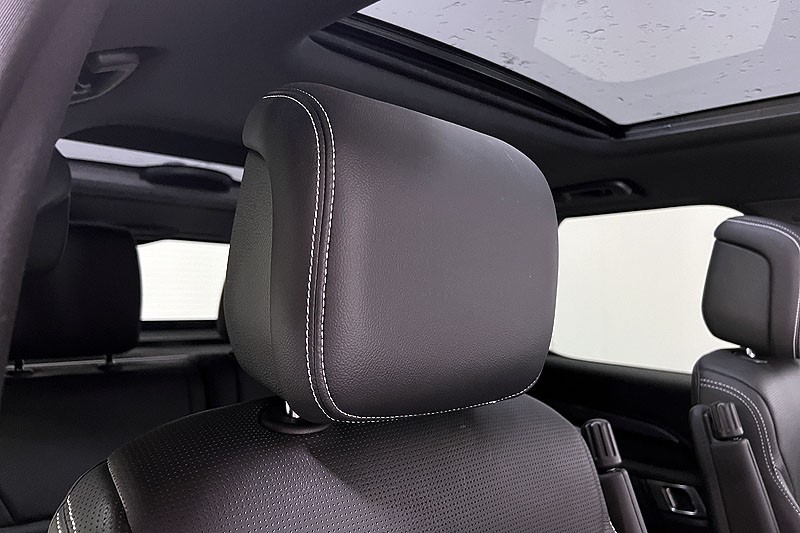 2022 (22) LAND ROVER DISCOVERY 3.0 D300 R-Dynamic SE 5dr Auto 5027612