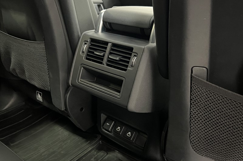 2022 (22) LAND ROVER DISCOVERY 3.0 D300 R-Dynamic SE 5dr Auto 5027603