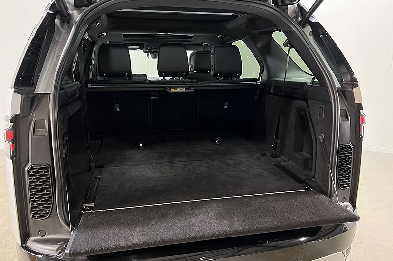 2022 (22) LAND ROVER DISCOVERY 3.0 D300 R-Dynamic SE 5dr Auto 5027636