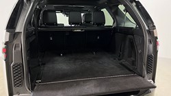 2022 (22) LAND ROVER DISCOVERY 3.0 D300 R-Dynamic SE 5dr Auto 5027636