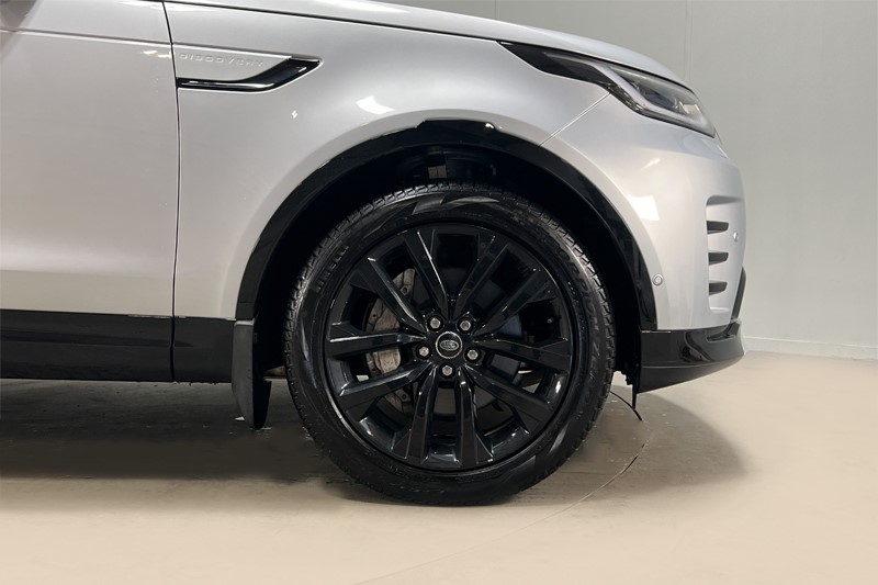 2022 (22) LAND ROVER DISCOVERY 3.0 D300 R-Dynamic SE 5dr Auto 5027599