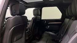 2022 (22) LAND ROVER DISCOVERY 3.0 D300 R-Dynamic SE 5dr Auto 5027631