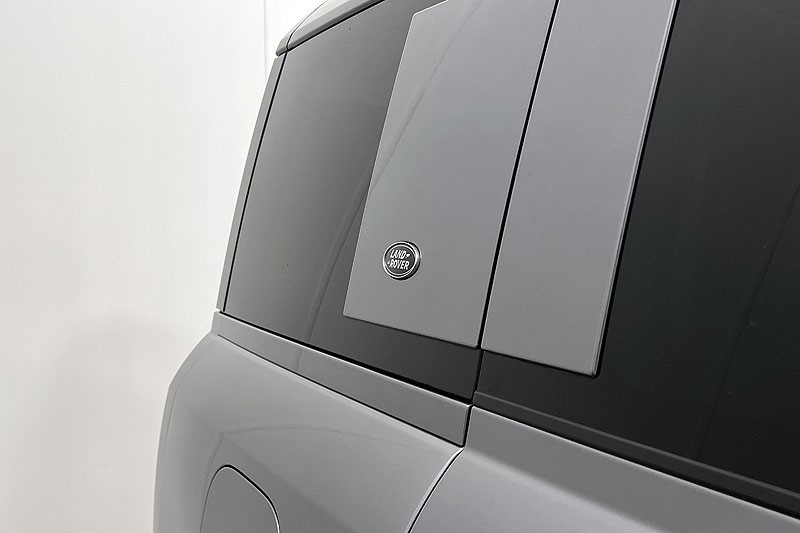 2020 (70) LAND ROVER DEFENDER 2.0 D240 HSE 110 5dr Auto [7 Seat] 5048399