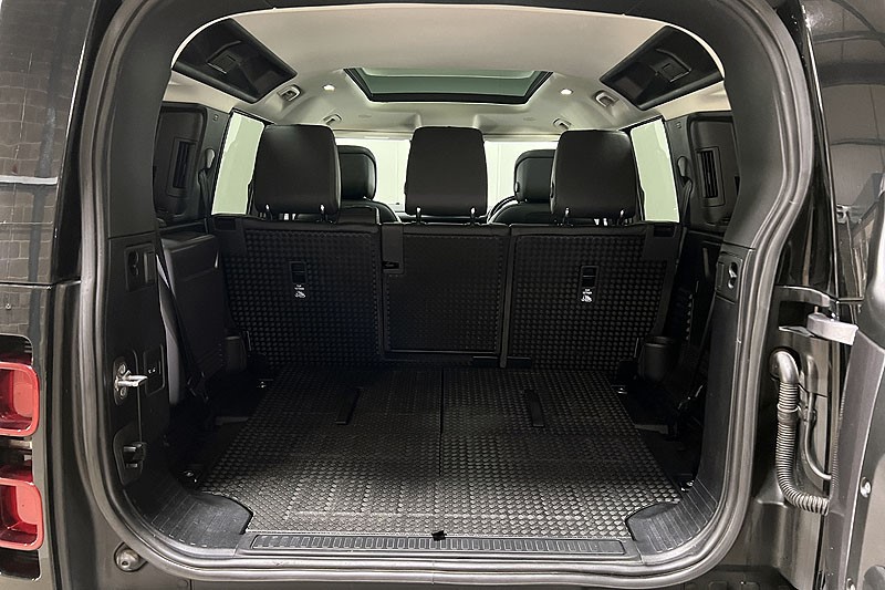 2020 (70) LAND ROVER DEFENDER 2.0 D240 HSE 110 5dr Auto [7 Seat] 5048392