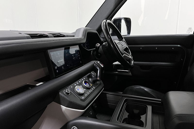 2020 (70) LAND ROVER DEFENDER 2.0 D240 HSE 110 5dr Auto [7 Seat] 5048386