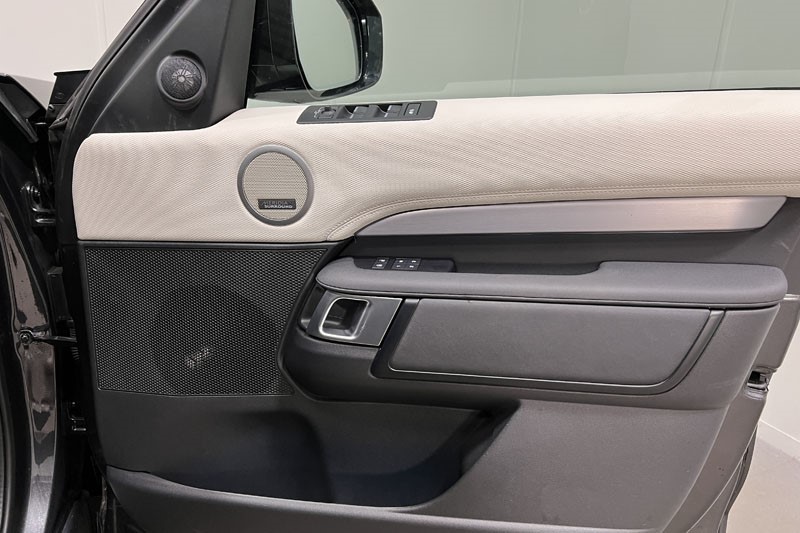 2024 (24) LAND ROVER DISCOVERY 3.0 D350 Dynamic HSE 5dr Auto 5059014