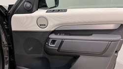 2024 (24) LAND ROVER DISCOVERY 3.0 D350 Dynamic HSE 5dr Auto 5059014