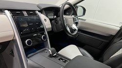 2024 (24) LAND ROVER DISCOVERY 3.0 D350 Dynamic HSE 5dr Auto 5059038