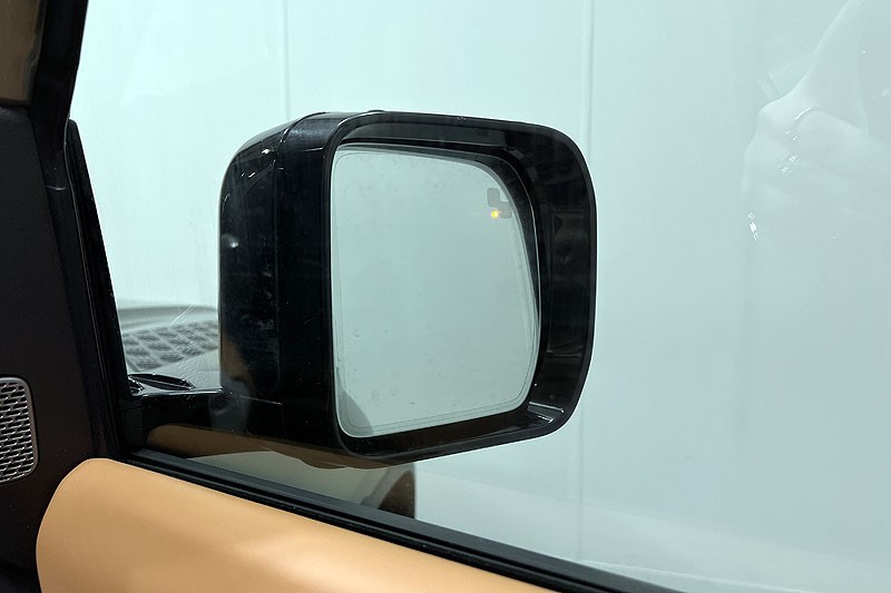 2024 (73) LAND ROVER DEFENDER 3.0 D250 HSE 110 5dr Auto [7 Seat] 5036148