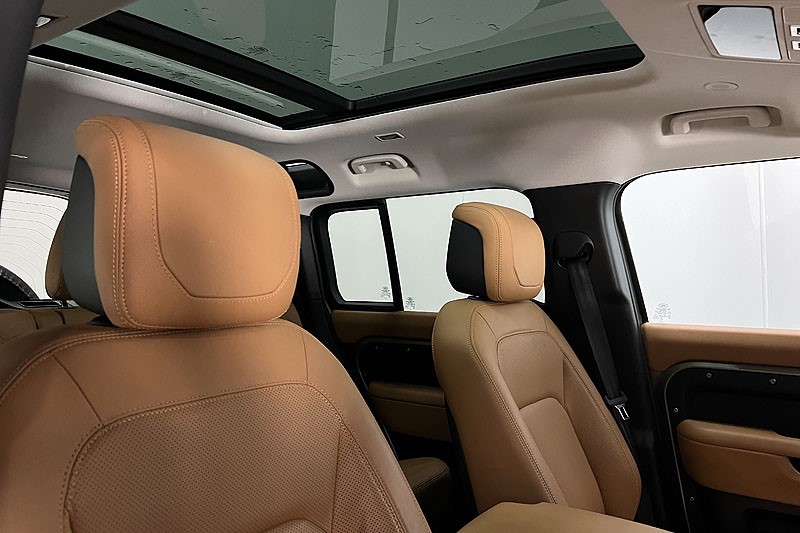 2024 (73) LAND ROVER DEFENDER 3.0 D250 HSE 110 5dr Auto [7 Seat] 5036151