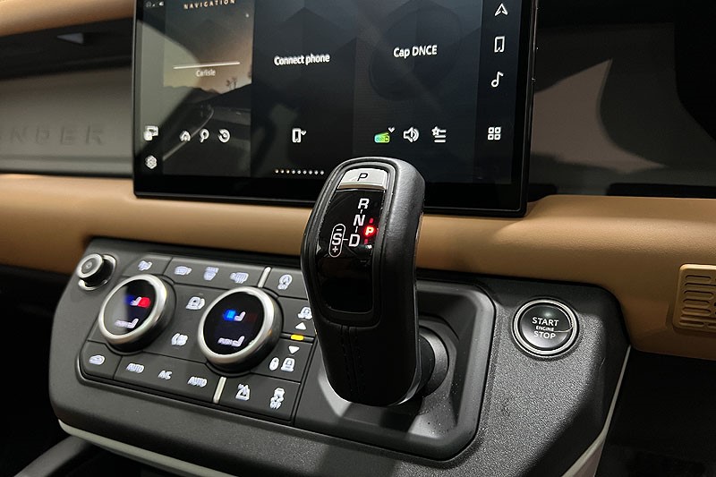 2024 (73) LAND ROVER DEFENDER 3.0 D250 HSE 110 5dr Auto [7 Seat] 5036159