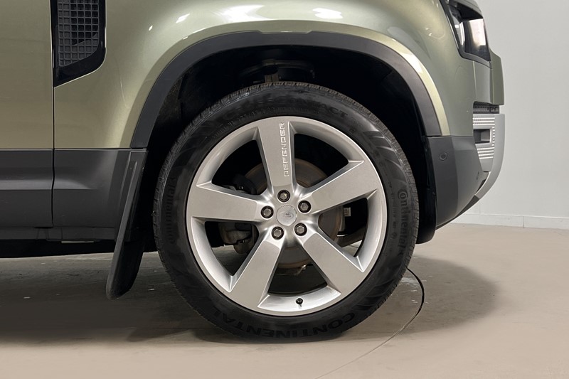 2024 (73) LAND ROVER DEFENDER 3.0 D250 HSE 110 5dr Auto [7 Seat] 5036140