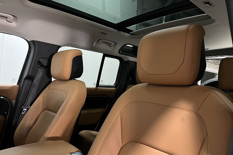 2024 (73) LAND ROVER DEFENDER 3.0 D250 HSE 110 5dr Auto [7 Seat] 5036172