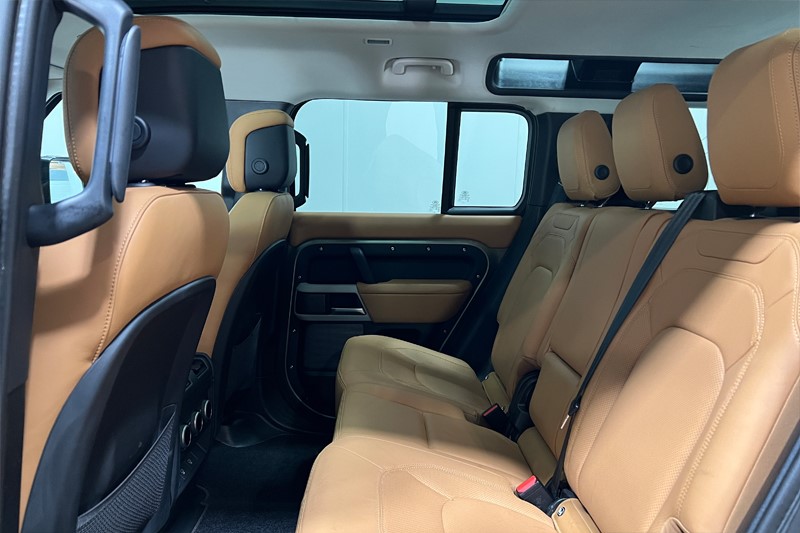 2024 (73) LAND ROVER DEFENDER 3.0 D250 HSE 110 5dr Auto [7 Seat] 5036136