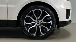 2022 (22) LAND ROVER RANGE ROVER SPORT 3.0 D300 HSE Silver 5dr Auto 5026009