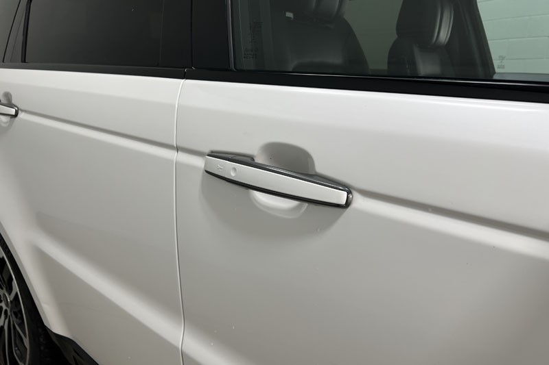 2022 (22) LAND ROVER RANGE ROVER SPORT 3.0 D300 HSE Silver 5dr Auto 5026054