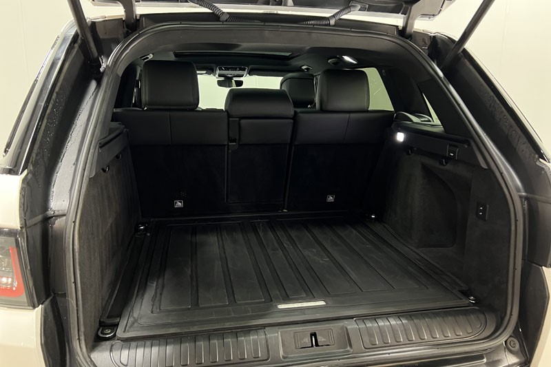 2022 (22) LAND ROVER RANGE ROVER SPORT 3.0 D300 HSE Silver 5dr Auto 5026048