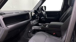 2026 (75) LAND ROVER DEFENDER 3.0 D250 X-Dynamic SE 110 5dr Auto 5770163