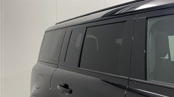 2026 (75) LAND ROVER DEFENDER 3.0 D250 X-Dynamic SE 110 5dr Auto 5770177