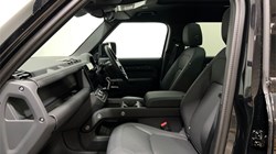 2026 (75) LAND ROVER DEFENDER 3.0 D250 X-Dynamic SE 110 5dr Auto 5770129