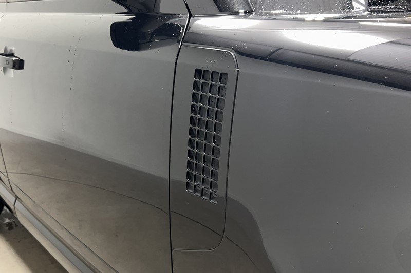 2026 (75) LAND ROVER DEFENDER 3.0 D250 X-Dynamic SE 110 5dr Auto 5770180
