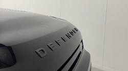 2026 (75) LAND ROVER DEFENDER 3.0 D250 X-Dynamic SE 110 5dr Auto 5770182