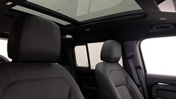 2026 (75) LAND ROVER DEFENDER 3.0 D250 X-Dynamic SE 110 5dr Auto 5770145