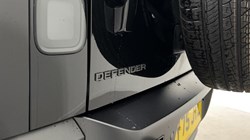 2026 (75) LAND ROVER DEFENDER 3.0 D250 X-Dynamic SE 110 5dr Auto 5770175
