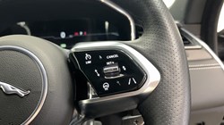 2023 (23) JAGUAR F-PACE 2.0 P400e R-Dynamic SE 5dr Auto AWD 5089726