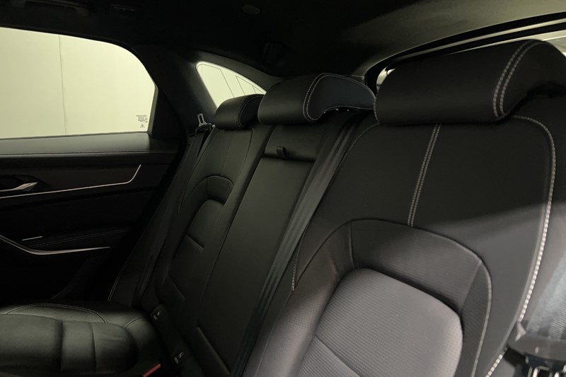 2023 (23) JAGUAR F-PACE 2.0 P400e R-Dynamic SE 5dr Auto AWD 5089743