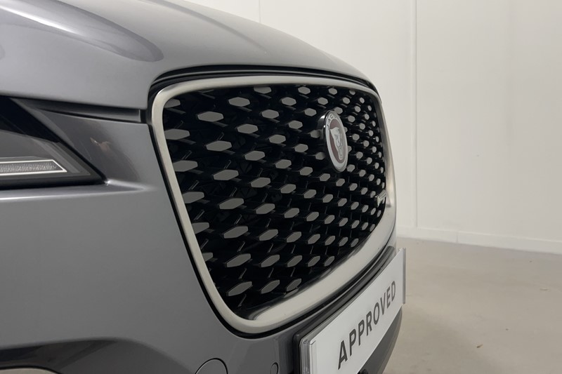 2023 (23) JAGUAR F-PACE 2.0 P400e R-Dynamic SE 5dr Auto AWD 5089760