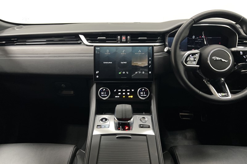 2023 (23) JAGUAR F-PACE 2.0 P400e R-Dynamic SE 5dr Auto AWD 5089715