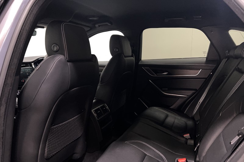 2023 (23) JAGUAR F-PACE 2.0 P400e R-Dynamic SE 5dr Auto AWD 5089742