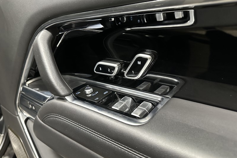 2022 (22) LAND ROVER RANGE ROVER 4.4 P530 V8 Autobiography 4dr Auto 5057938