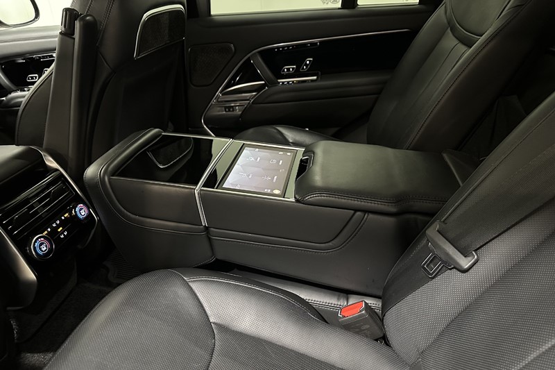 2022 (22) LAND ROVER RANGE ROVER 4.4 P530 V8 Autobiography 4dr Auto 5057976