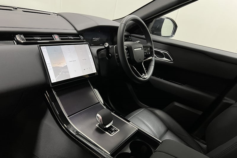 2025 (25) LAND ROVER RANGE ROVER VELAR 2.0 D200 MHEV Dynamic SE 5dr Auto 5092440