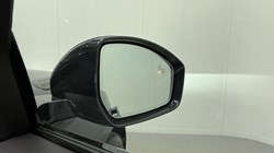 2025 (25) LAND ROVER RANGE ROVER VELAR 2.0 D200 MHEV Dynamic SE 5dr Auto 5092421