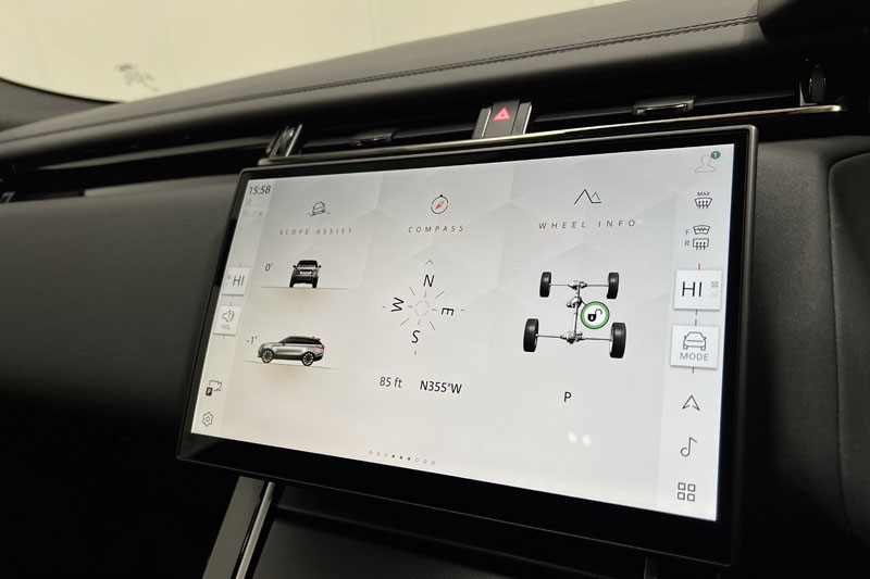 2025 (25) LAND ROVER RANGE ROVER VELAR 2.0 D200 MHEV Dynamic SE 5dr Auto 5092434