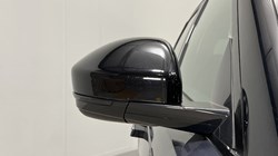 2025 (25) LAND ROVER RANGE ROVER VELAR 2.0 D200 MHEV Dynamic SE 5dr Auto 5092451