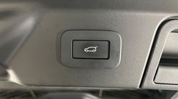 2025 (25) LAND ROVER RANGE ROVER VELAR 2.0 D200 MHEV Dynamic SE 5dr Auto 5092446